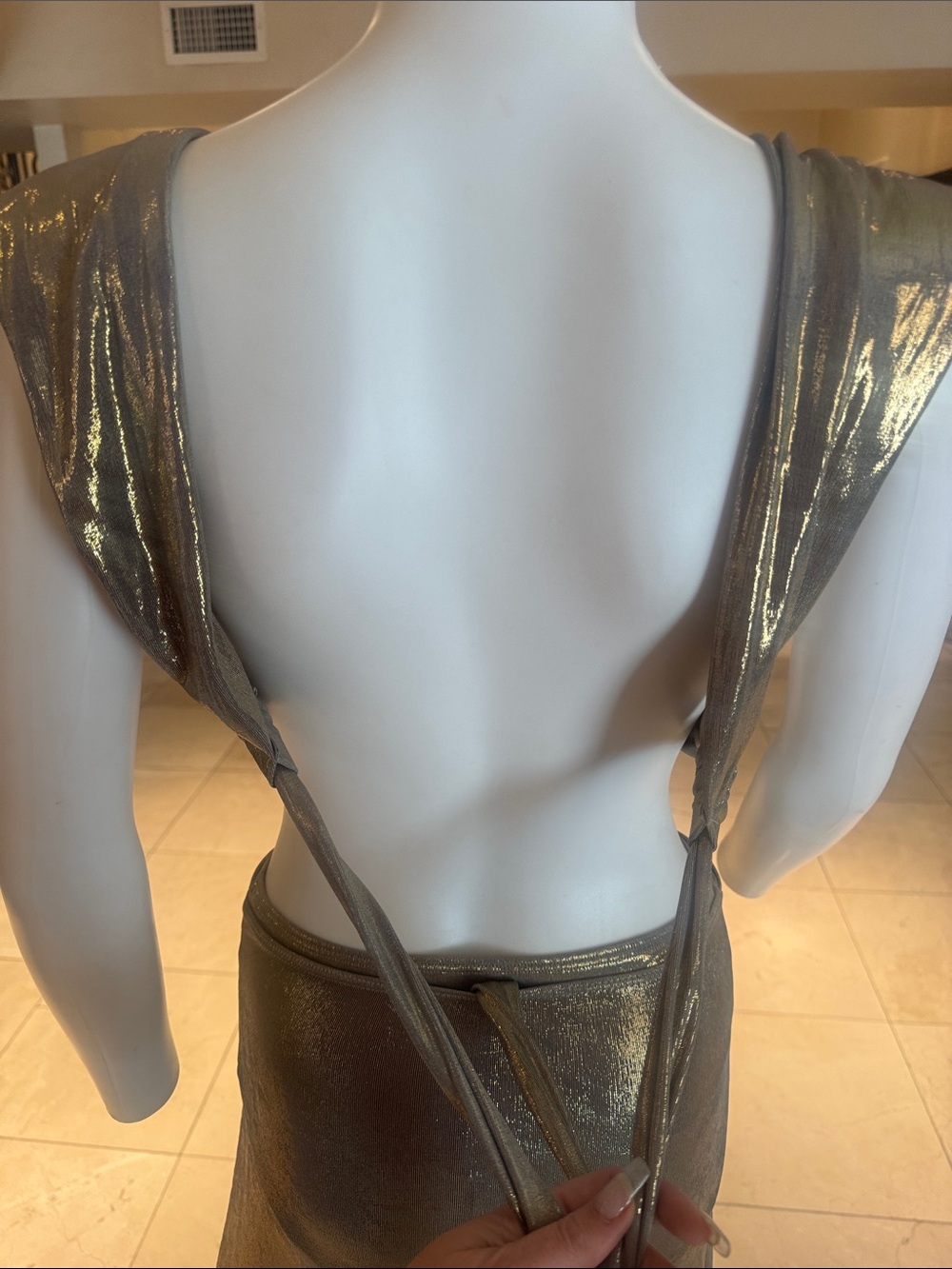 Vintage Style Metallic Gold 4 Piece Set Skirt Bikini Top Turban - Picture 4 of 10